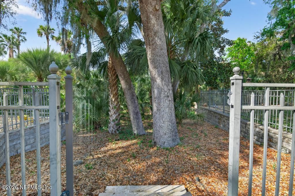 13719 Saxon Lake Drive, Jacksonville, FL 32225 Photo