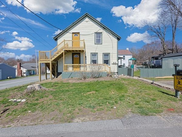 192 Butler St, Somerset, MA 02725