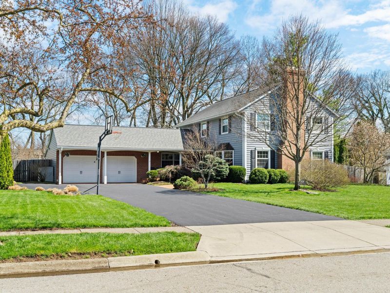 3836 Criswell Drive , Upper Arlington, OH 43220 Photo 2