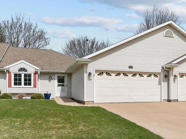 1274 W 18TH AVENUE, Oshkosh, WI 54904