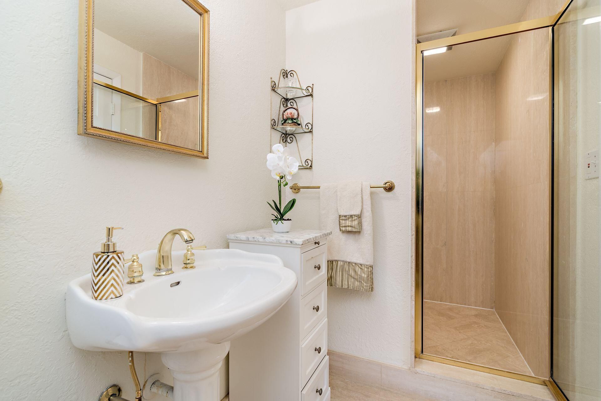 155 Peruvian Avenue, Palm Beach, FL 33480 Photo