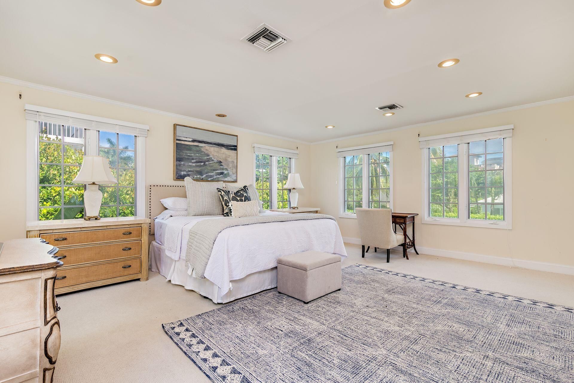 155 Peruvian Avenue, Palm Beach, FL 33480 Photo