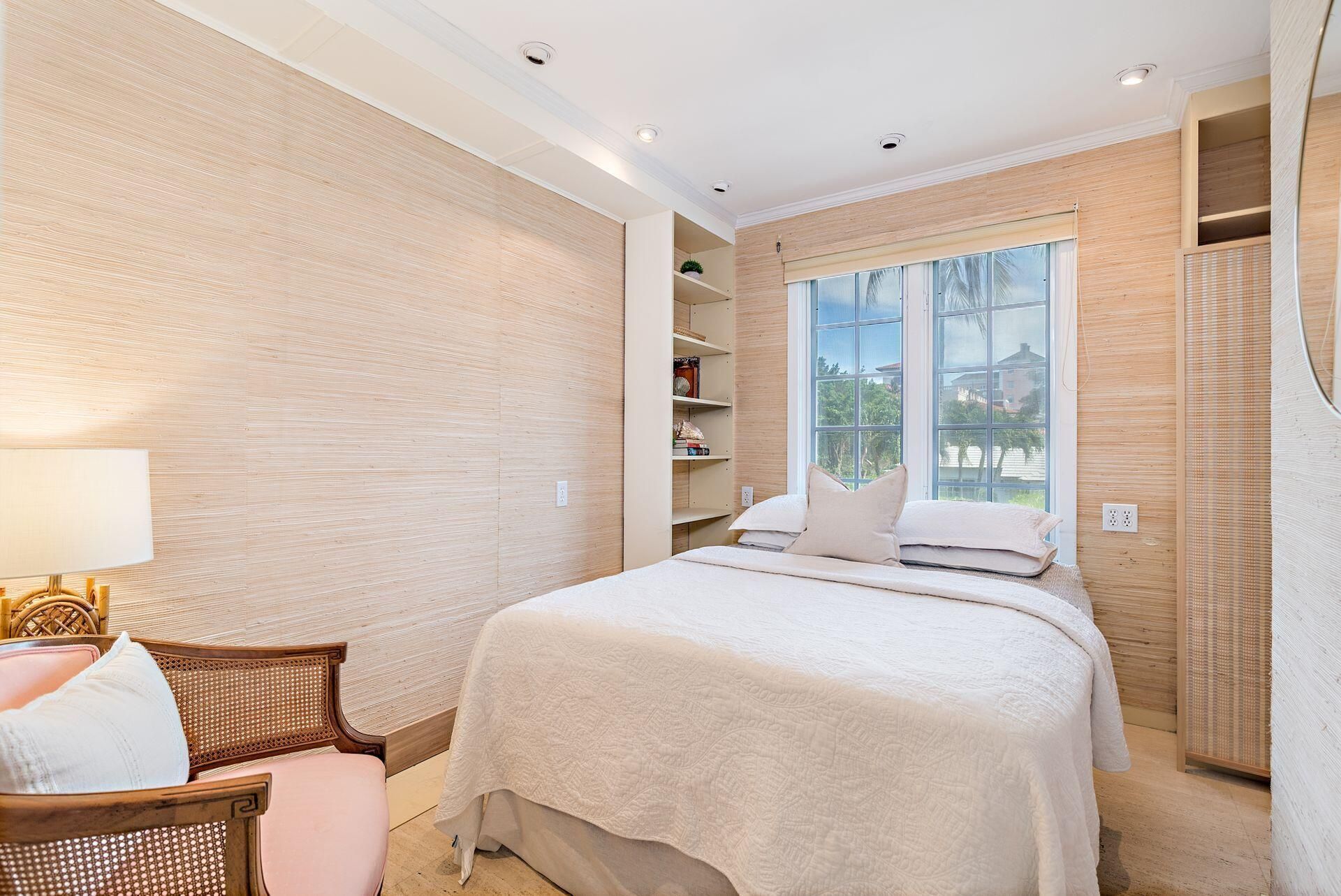 155 Peruvian Avenue, Palm Beach, FL 33480 Photo