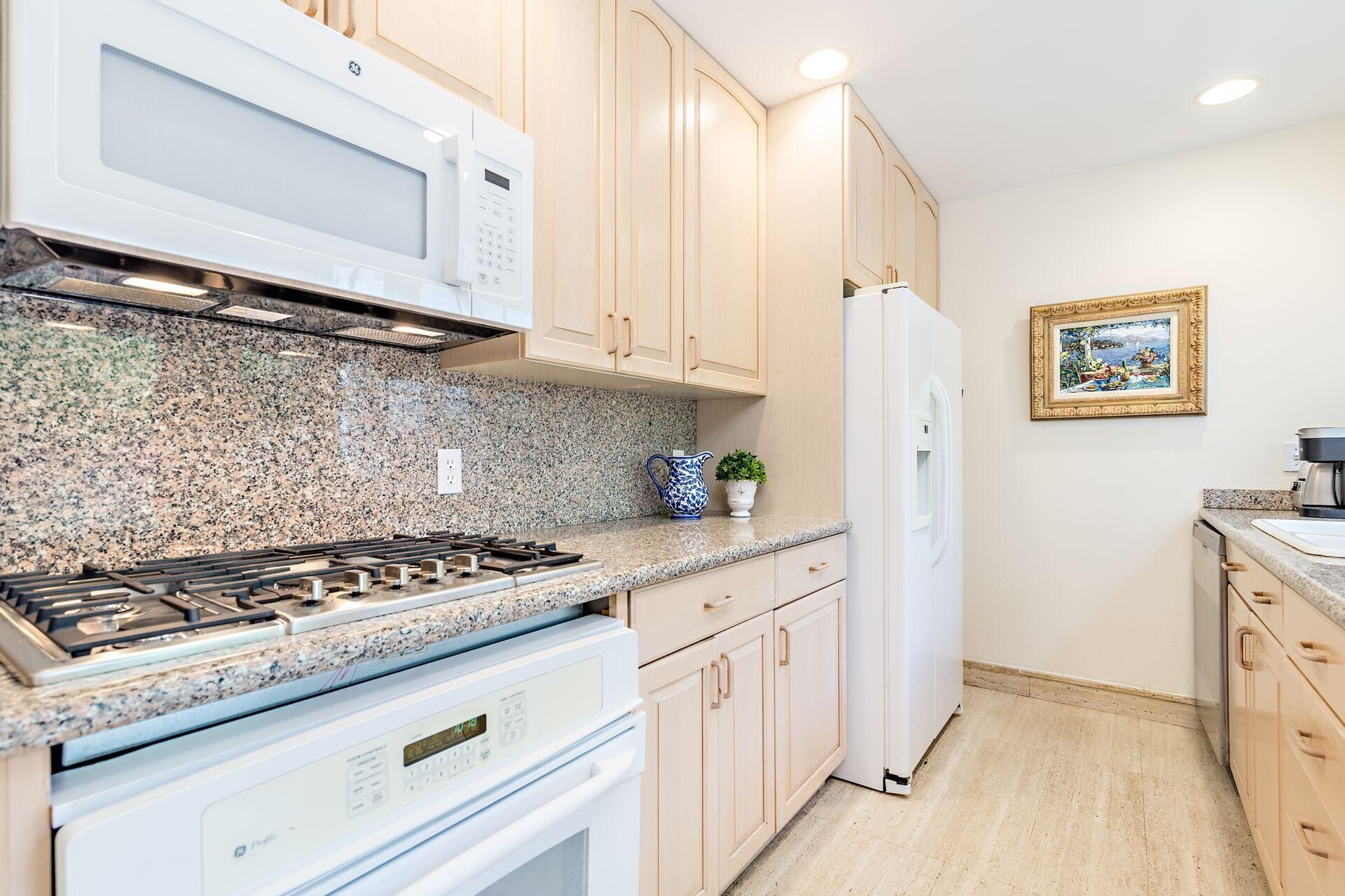 155 Peruvian Avenue, Palm Beach, FL 33480 Photo