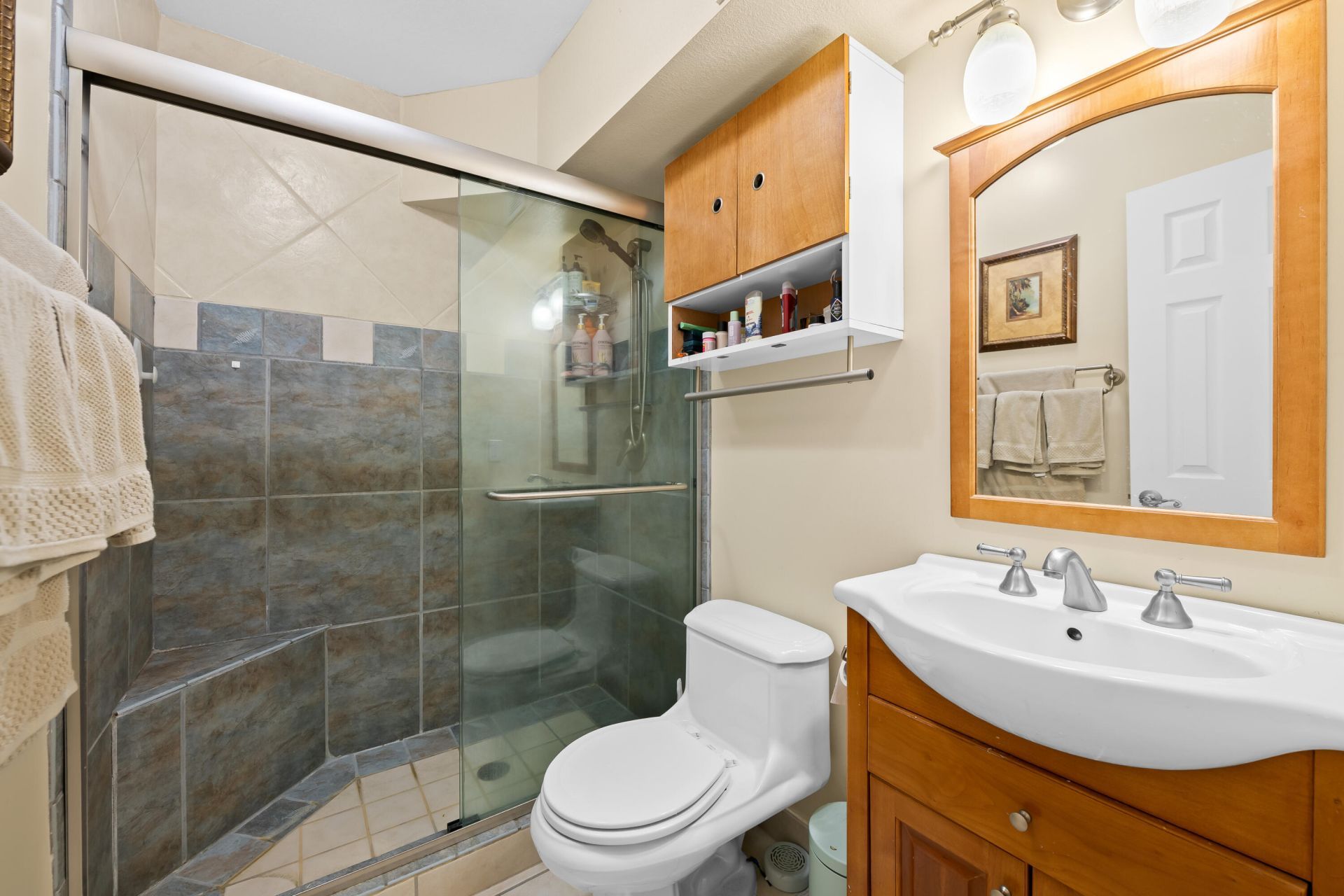 95 N Birch Road, Unit 304, Fort Lauderdale, FL 33304 Photo