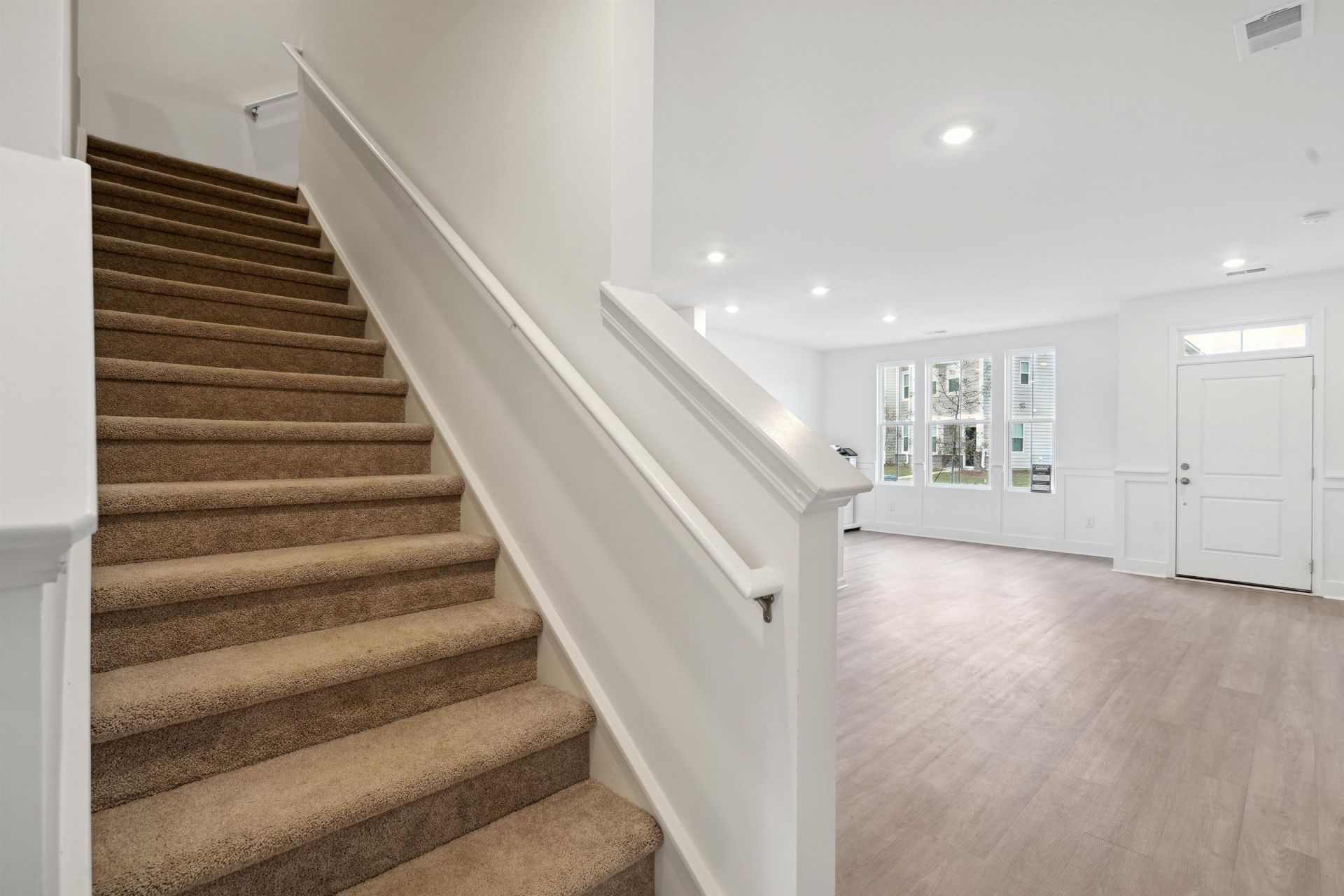 348 Cowry Ct Photo 12