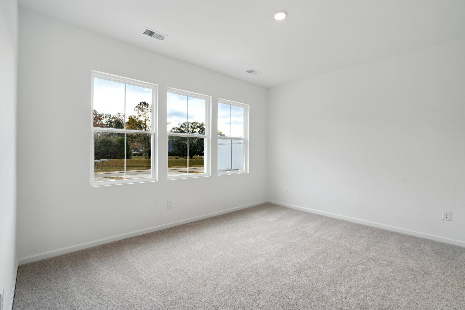 348 Cowry Ct Photo 6