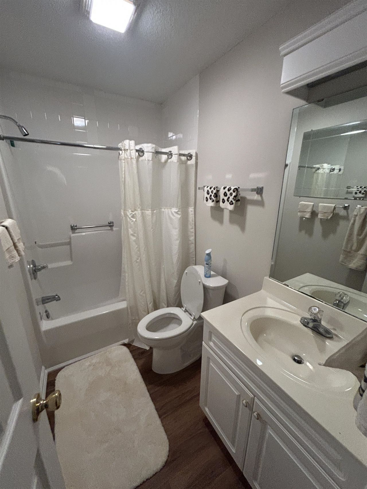 4413 Eastport Blvd. Photo 15