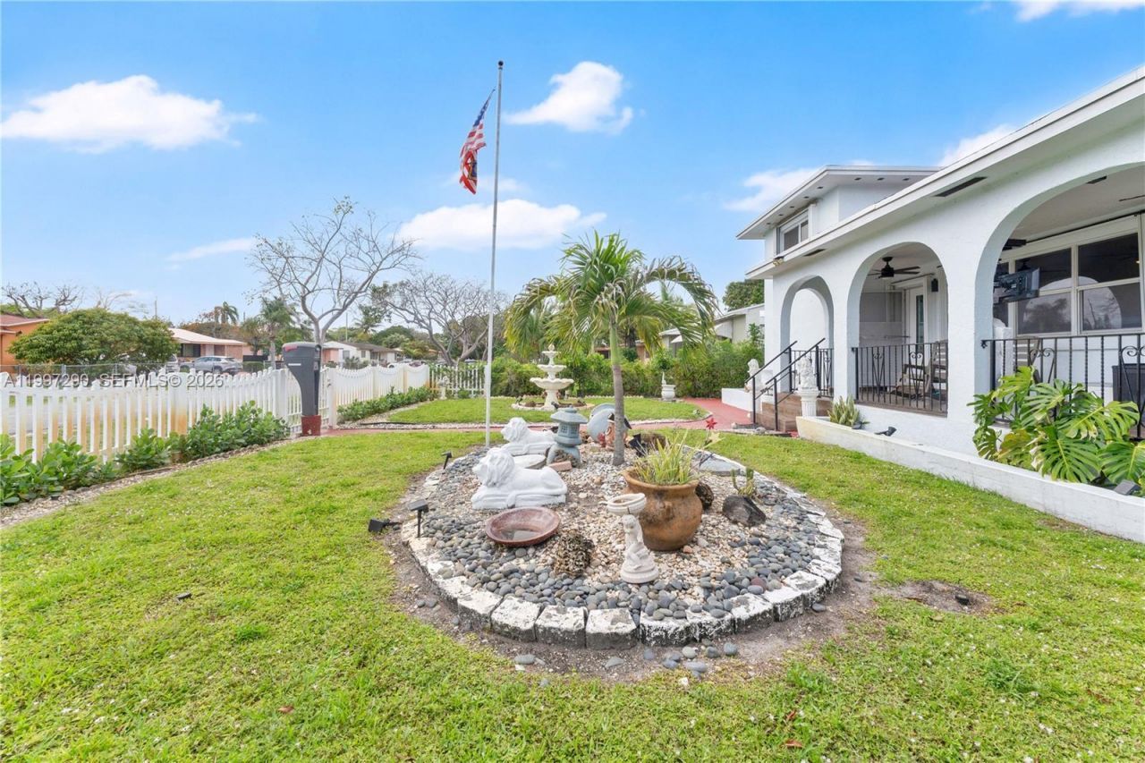 1335 NW 129th St , North Miami, FL 33167 Photo