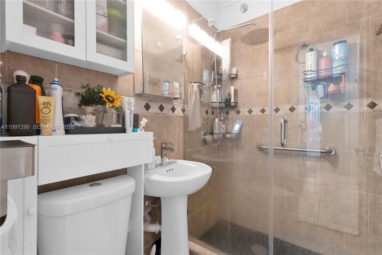 1335 NW 129th St , North Miami, FL 33167 Photo