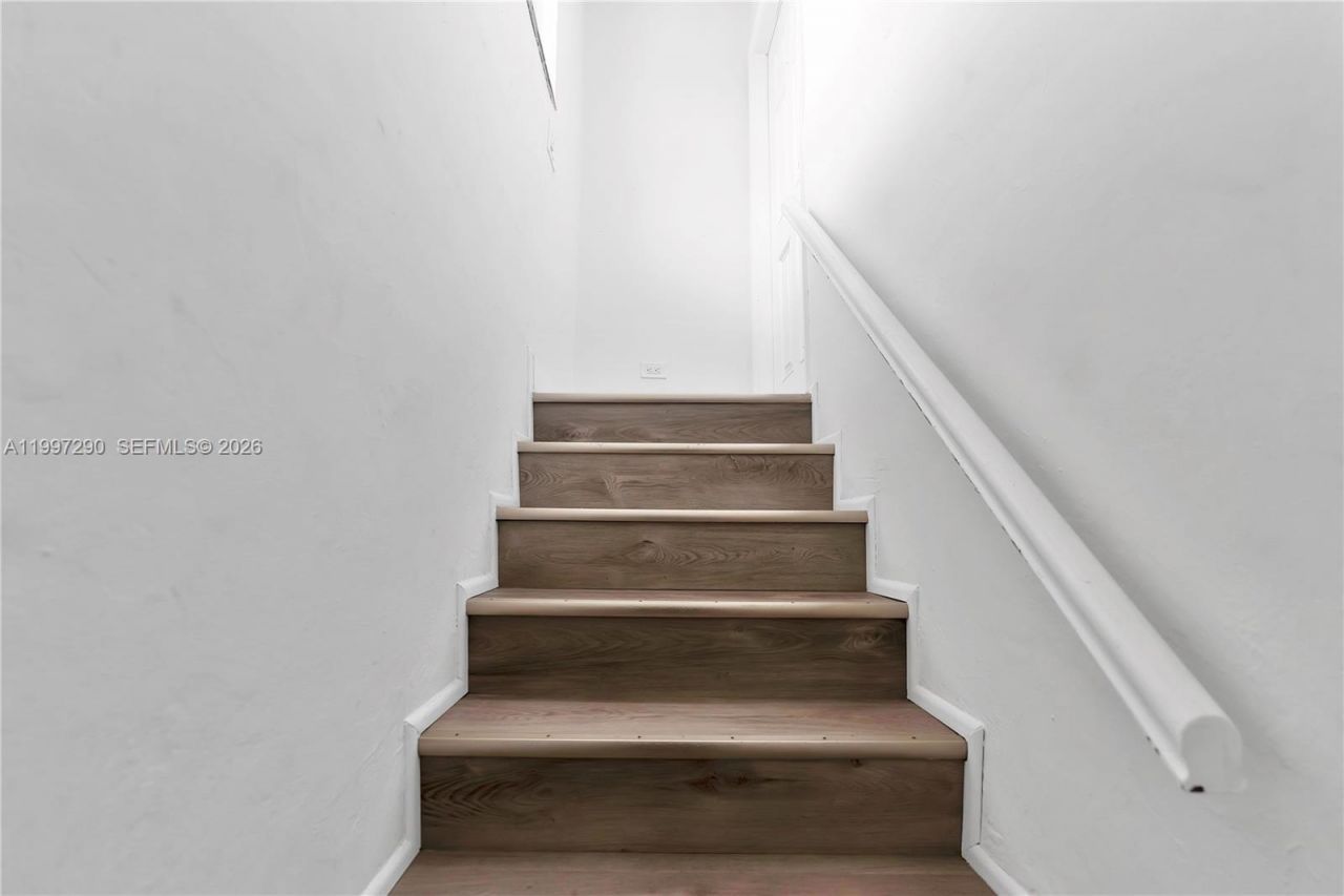 1335 NW 129th St , North Miami, FL 33167 Photo