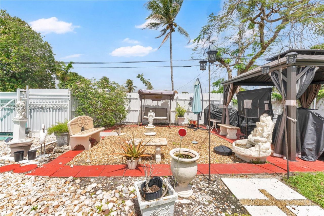 1335 NW 129th St , North Miami, FL 33167 Photo