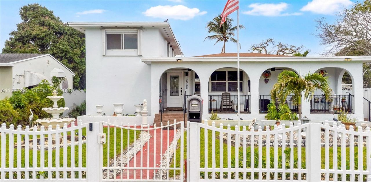 1335 NW 129th St , North Miami, FL 33167 Photo