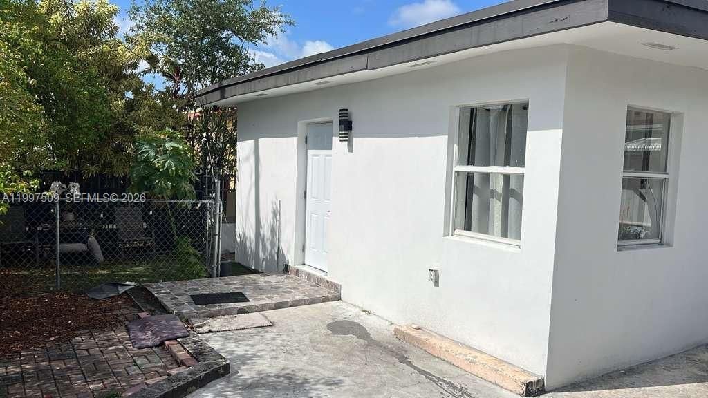 2456 NW 28th St, Miami, FL 33142 Photo