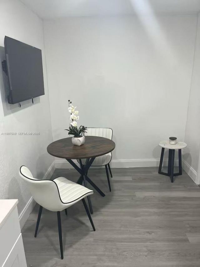 2456 NW 28th St, Miami, FL 33142 Photo