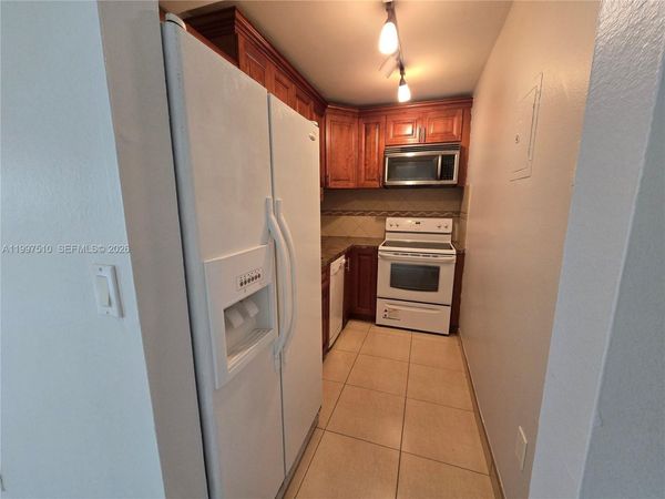 4845 NW 7th St, Unit 309-5, Miami, FL 33126
