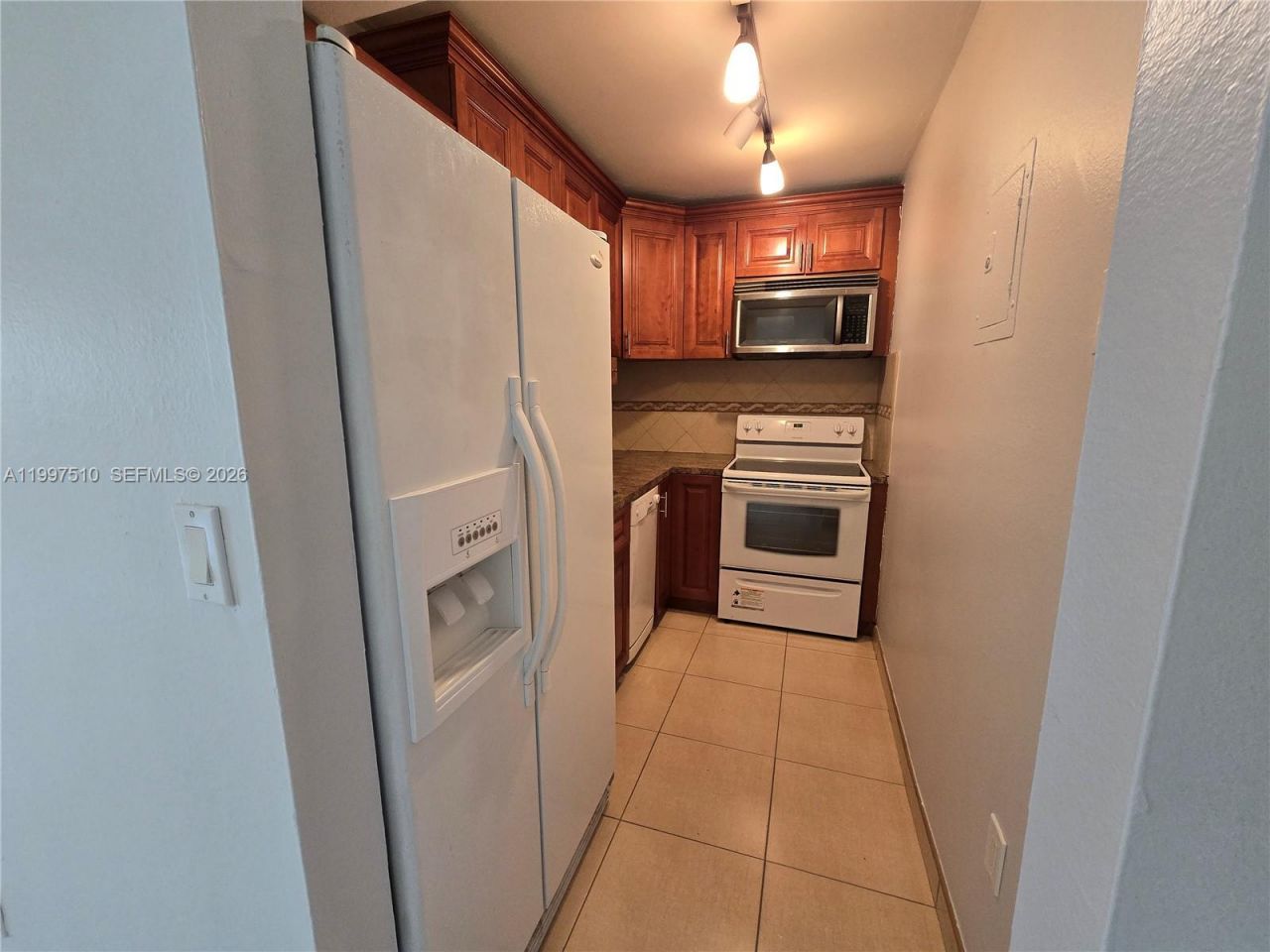 4845 NW 7th St, Unit 309-5, Miami, FL 33126 Photo