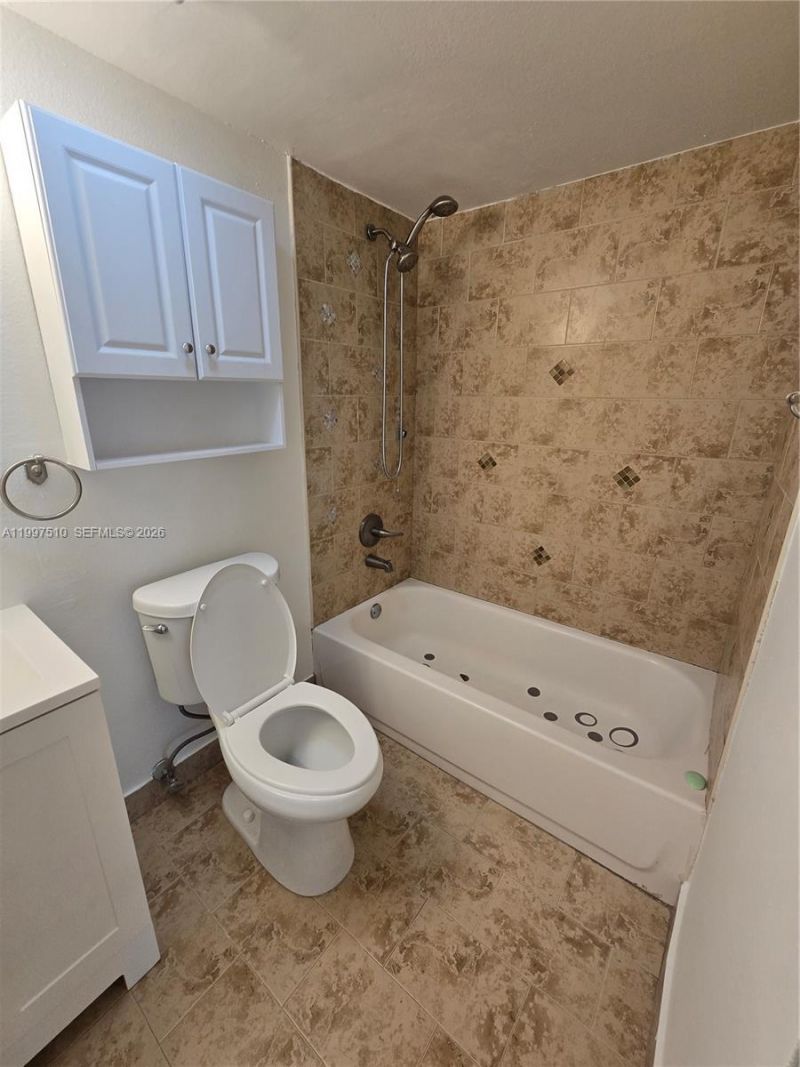 4845 NW 7th St, Unit 309-5, Miami, FL 33126 Photo