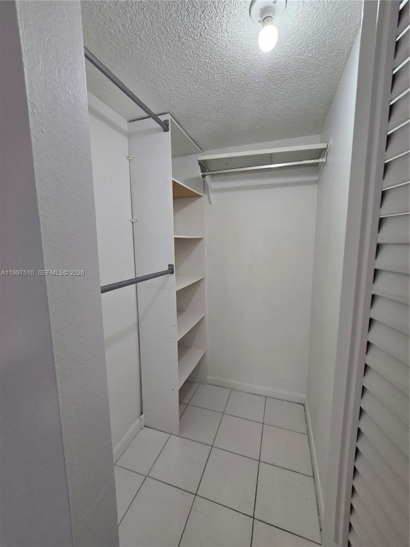 4845 NW 7th St, Unit 309-5, Miami, FL 33126 Photo