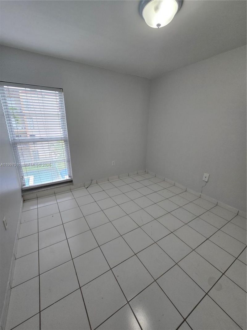 4845 NW 7th St, Unit 309-5, Miami, FL 33126 Photo