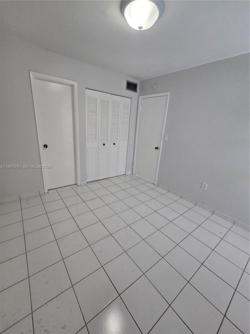 4845 NW 7th St, Unit 309-5, Miami, FL 33126 Photo