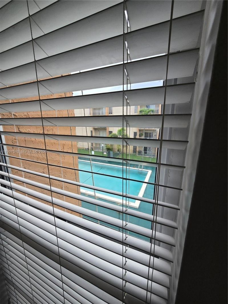 4845 NW 7th St, Unit 309-5, Miami, FL 33126 Photo