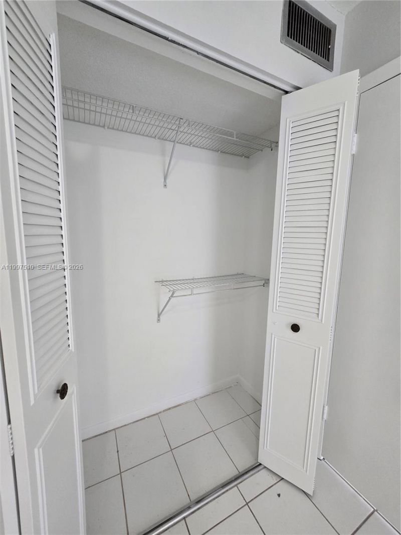 4845 NW 7th St, Unit 309-5, Miami, FL 33126 Photo