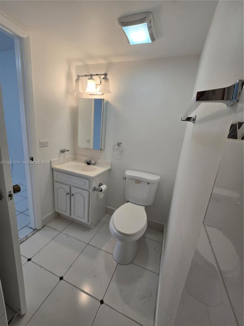 4845 NW 7th St, Unit 309-5, Miami, FL 33126 Photo