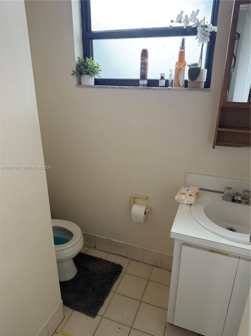 671 NE 1st Pl , Hialeah, FL 33010 Photo