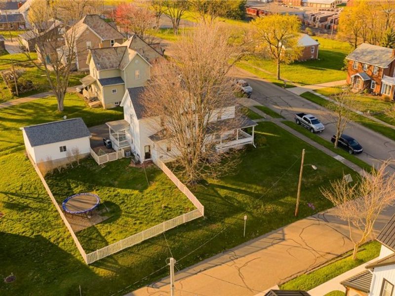 406 W Main Street , Sugarcreek, OH 44681 Photo 10