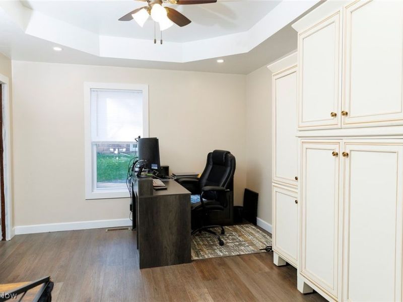 406 W Main Street , Sugarcreek, OH 44681 Photo 17