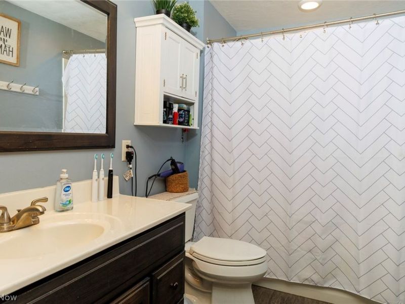 406 W Main Street , Sugarcreek, OH 44681 Photo 22