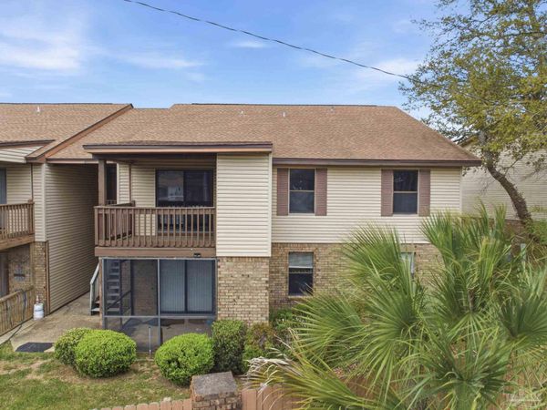 2300 W Michigan Ave, Unit 3, Pensacola, FL 32526