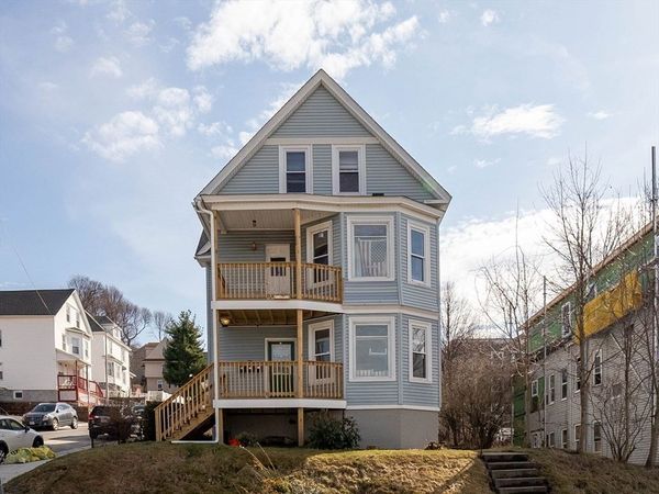 74 Green Hill Pkwy, Unit 1, Worcester, MA 01605