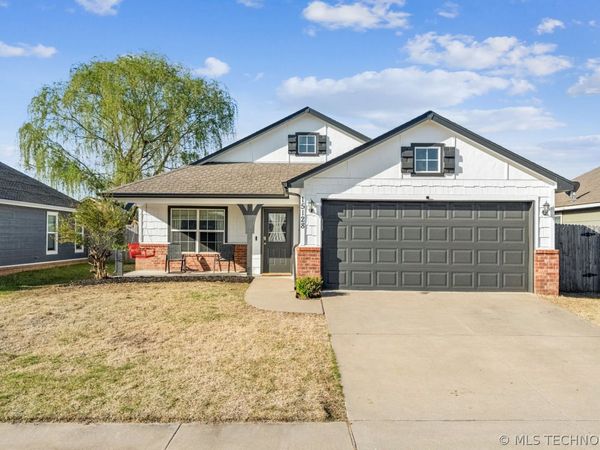 15128 E 108th Place North , Owasso, OK 74055