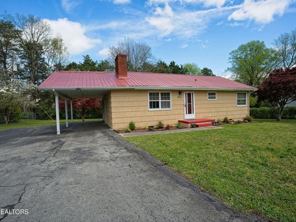 3116 Shelbourne Rd, Knoxville, TN 37917