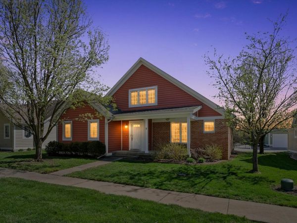 6 HEDGEROW Court, Unit 6, Monticello, IL 61856