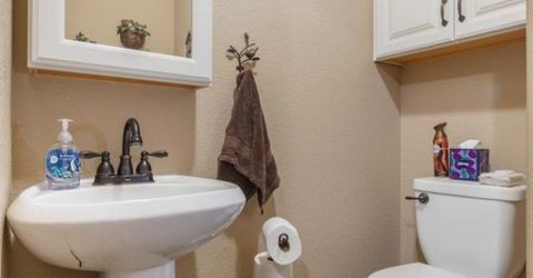 1084 Eastburg Ct, Ripon, CA 95366 Photo