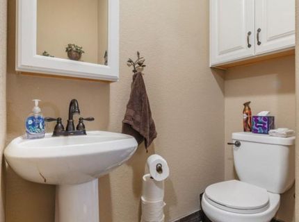 1084 Eastburg Ct, Ripon, CA 95366 Photo