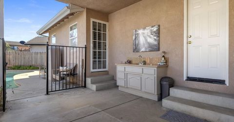 1084 Eastburg Ct, Ripon, CA 95366 Photo