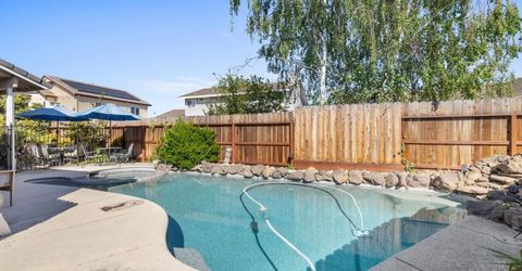 1084 Eastburg Ct, Ripon, CA 95366 Photo