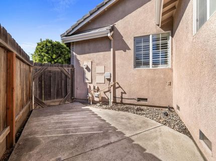 1084 Eastburg Ct, Ripon, CA 95366 Photo