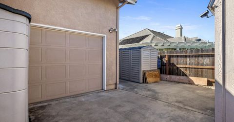 1084 Eastburg Ct, Ripon, CA 95366 Photo