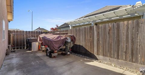 1084 Eastburg Ct, Ripon, CA 95366 Photo