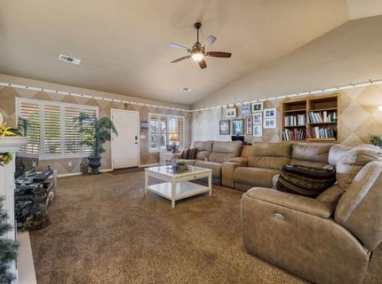 1084 Eastburg Ct, Ripon, CA 95366 Photo