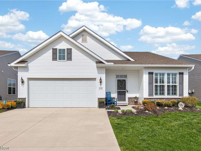 848 Cedar Crest Drive , Elyria, OH 44035 Photo 1