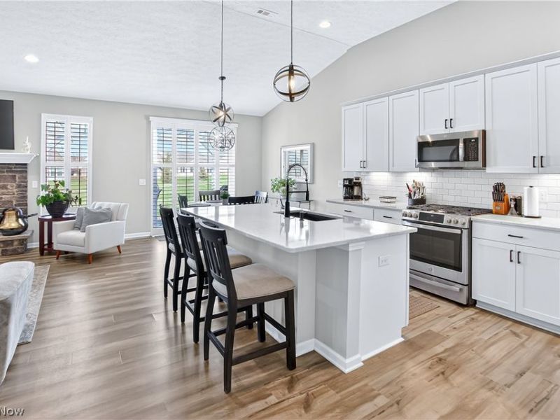 848 Cedar Crest Drive , Elyria, OH 44035 Photo 14