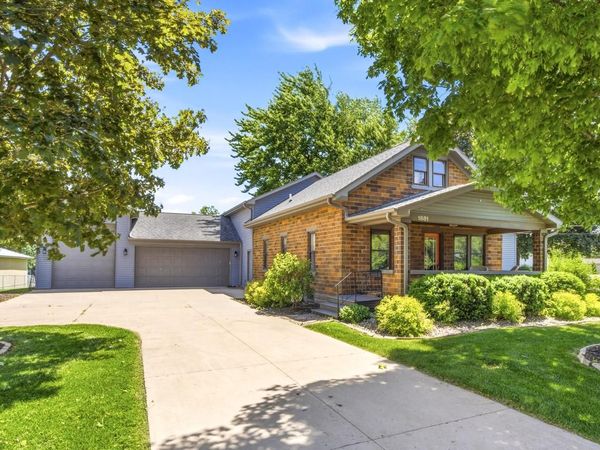 1881 W Main STREET, Little Chute, WI 54911