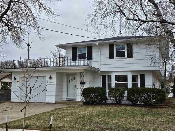 1823 N ALVIN STREET, Appleton, WI 54911