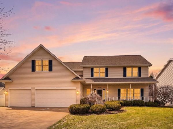 1081 S VIOLET LANE, Appleton, WI 54914